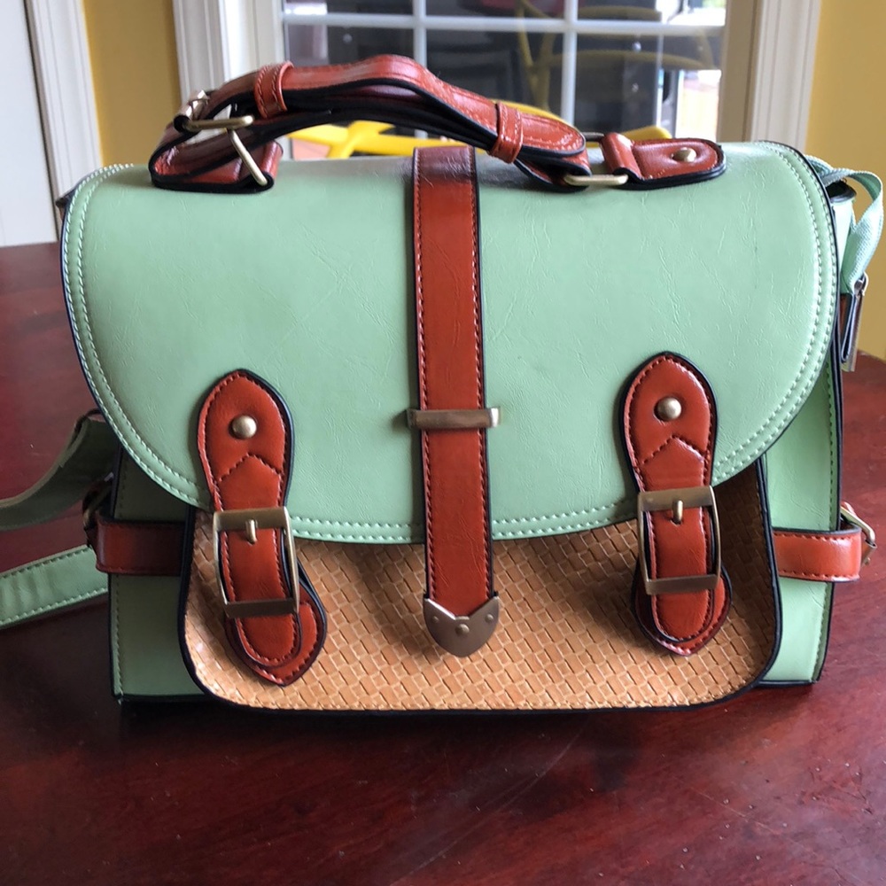 Perfect Spring/Summer purse
